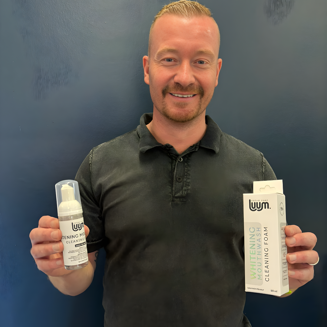 Luum Whitening Mouthwash Cleaning Foam 50ml - Image 3